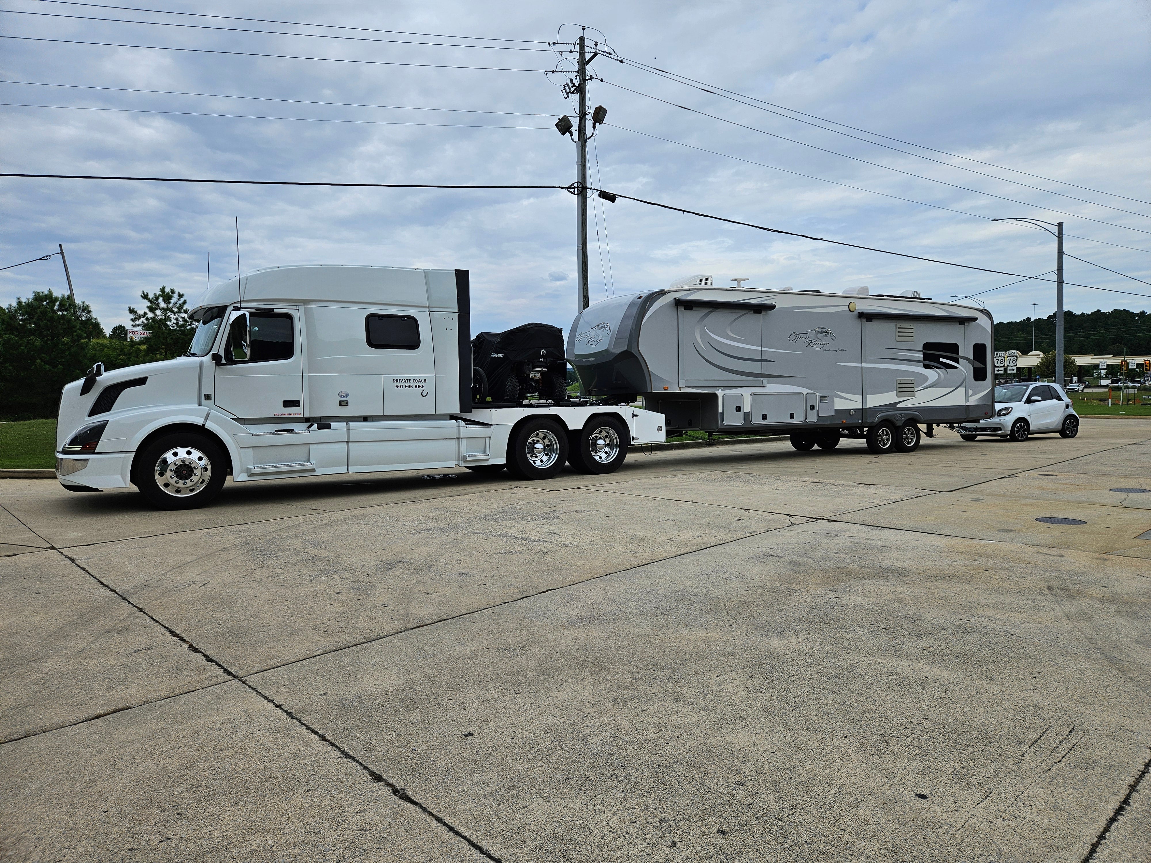 2017 Volvo VNL 730 Mid Roof HDT RV Hauler For Sale