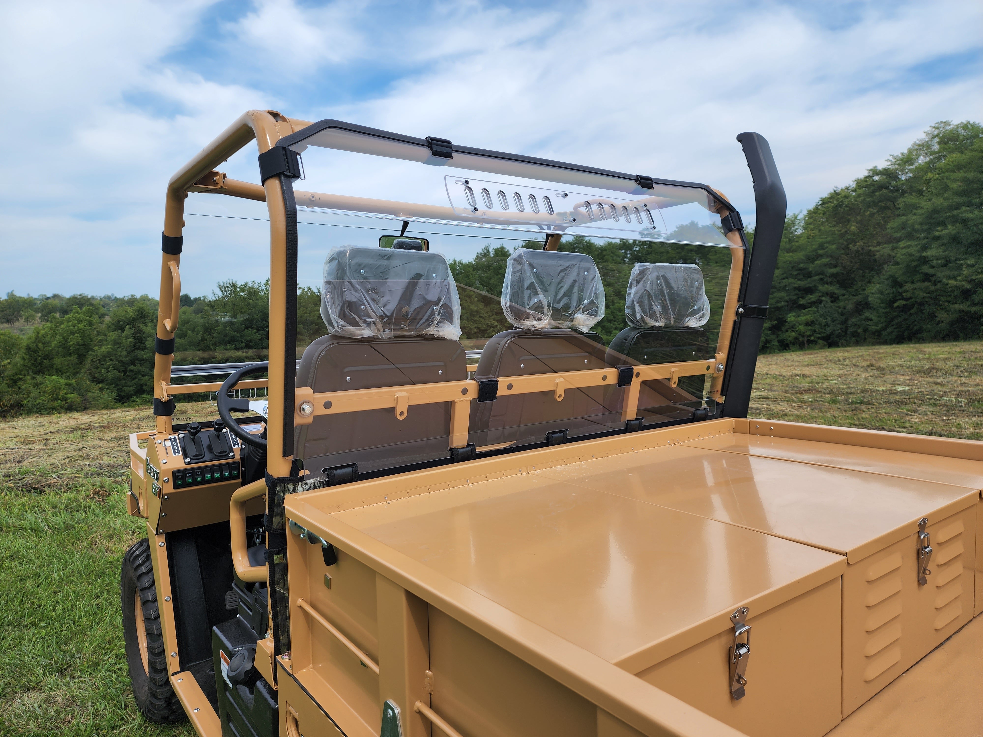 Tuatara - Lexan Back Panel w/Vent and Soft Lower Panel Options