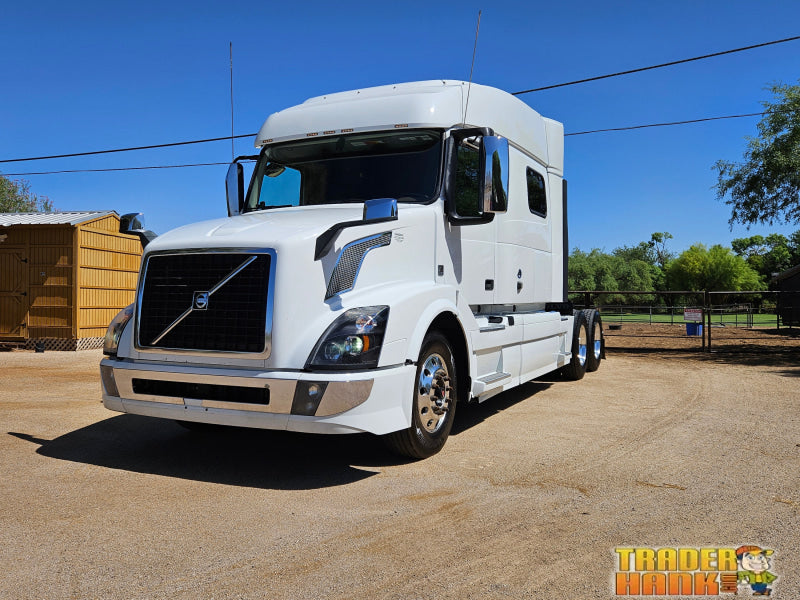 2018 Volvo HDT RV Horse Hauler – No CDL Automatic Transmission (AZ) FOR SALE! | Free shipping